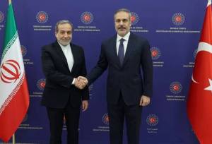 پیام تبریک وزیر خارجه ترکیه به مناسبت سالگرد پیروزی انقلاب اسلامی