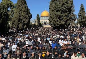 حضور ۸۰ هزار نفر در نماز جمعه مسجد الاقصی