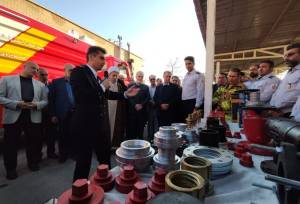 رونمایی از تجهیزات نوین آتش‌نشانی شیراز / شیرهای دفنی در بافت فرسوده نصب می‌شوند