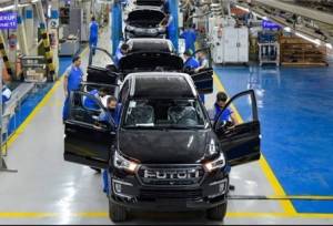 ایران‌خودرو دیزل از رکورد تولید سال ۱۴۰۳ عبور کرد