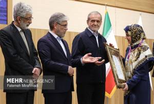 معرفی برترین ایران‌شناسان دنیا؛ تقدیر از ۳۶ شخص و نهاد علوم انسانی