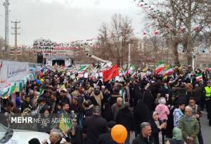 آغاز راهپیمایی باشکوه ۲۲ بهمن در کرج