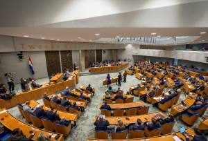 هلند خرید تسلیحات از رژیم صهیونیستی را کاهش می‌دهد