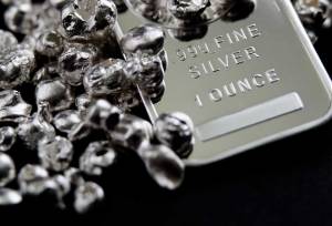 قیمت نقره با افزایش در بازار داخلی بازگشایی شد
