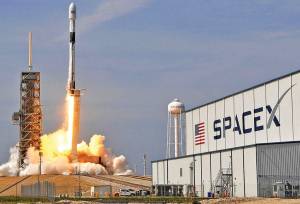 ایلان ماسک برای ارتش آمریکا پهپاد می‌سازد!