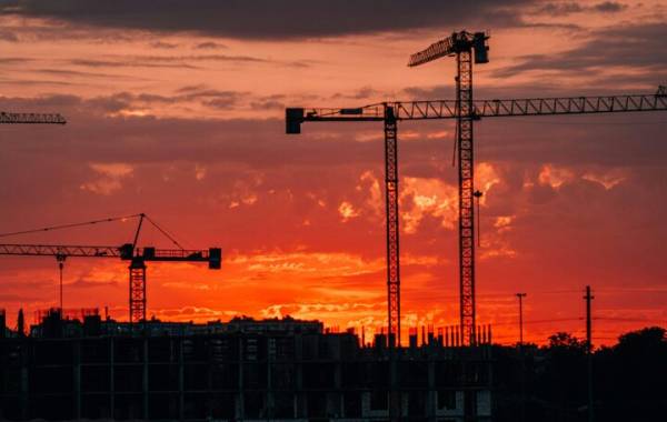 تاثیر نوسانات ارزی بر دور شدن رؤیای خانه‌دارشدن!