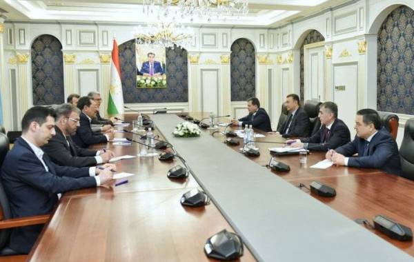 هدف‌گذاری تجارت یک میلیارد دلاری با تاجیکستان