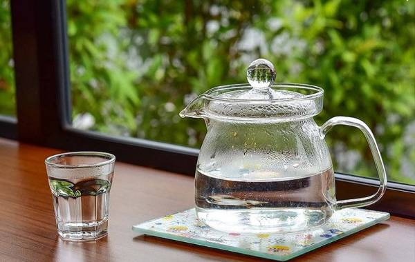 فواید شگفت انگیز مصرف آب گرم برای سلامتی