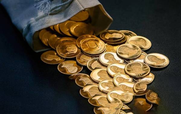 ریزش طلا و سکه در اولین روز کاری هفته