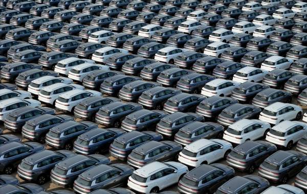 تصمیم تازه مجلس برای بازار خودرو؛ واردات جان می‌گیرد؟