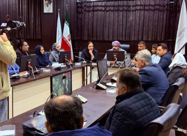 بازار عمان دروازه ورود صنایع فارس به حوزه خلیج فارس