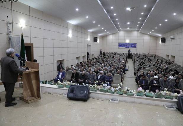 معاون استاندار کردستان: آموزش و پرورش نقش ویژه‌ای در پرورش نسل متعهد و نمازگزار دارد