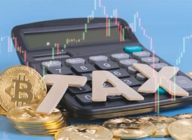 وصول ۱۰ هزار میلیارد تومان مالیات از فروش سیگار و بنزین در ۱۰ ماه