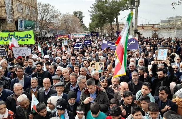 حضور با بصیرت مردم خلیل آباد در راهپیمایی ۲۲ بهمن 