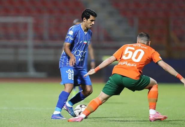 استقلال - فجر سپاسی بدون حضور تماشاگران