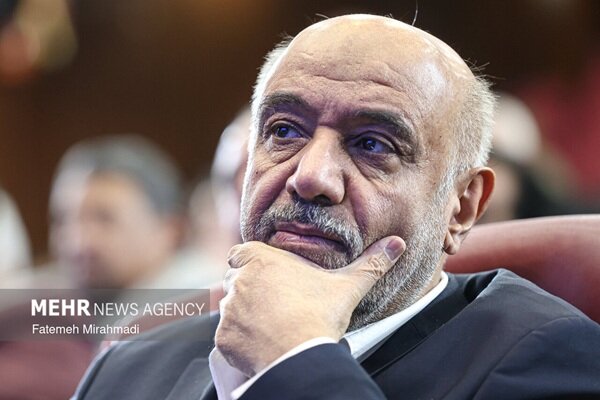 میدری:صرفه‌جویی ۱.۵میلیون‌دلاری با راه‌اندازی فاز جدید داروسازی بروجرد