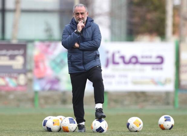 حسین عبدی از سرمربیگری تیم جوانان استعفا کرد