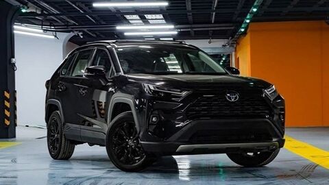 چه کسانی می‌توانند خودرو به کشور وارد کنند؟