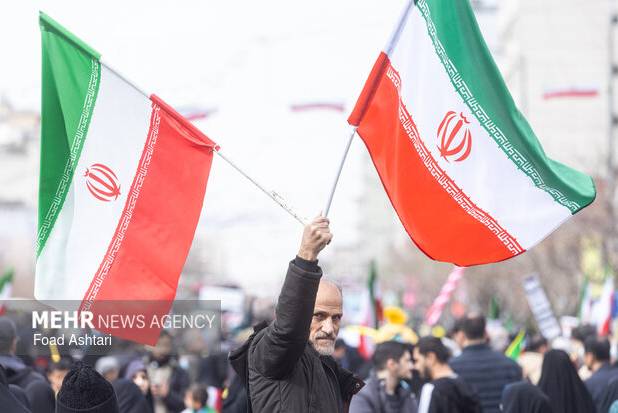 راهپیمایی ۲۲ بهمن در گیلانغرب دومین شهر مقاوم کشور