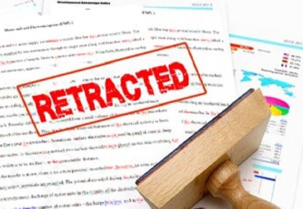 چه عواملی دانشجویان را به سمت تقلب علمی سوق می‌دهد؟