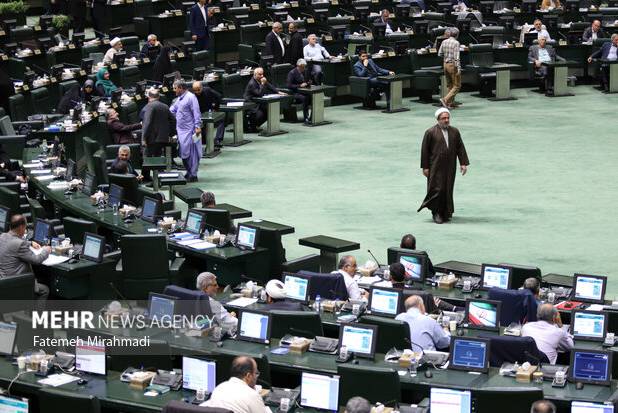 حداقل نرخ عوارض کالاهای آسیب‌رسان ۲ درصد تعیین شد