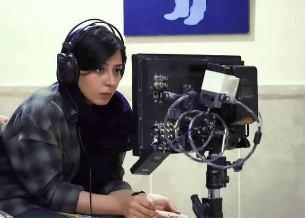 «بند»؛ از زخمِ ماندگار یک زن تا تجربه خلق هراس در دل محدودیت‌ها