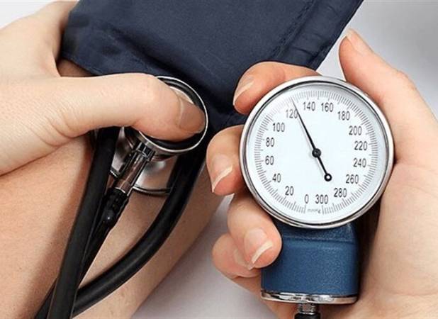 هشدار درباره قطع خودسرانه داروهای فشار خون در رمضان