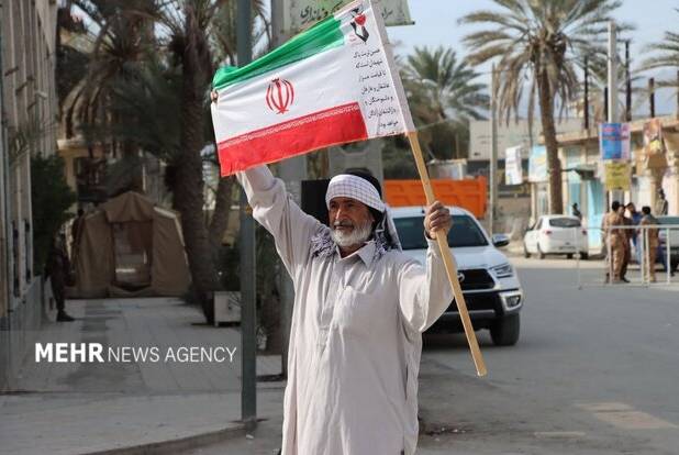 خروش مردم سراوان در راهپیمایی ۲۲ بهمن ۱۴۰۴