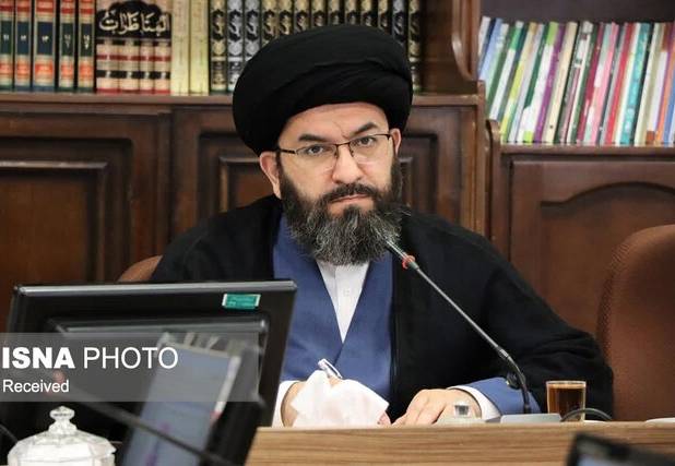 نماینده ولی‌ فقیه در استان زنجان: با تدبر در قرآن به مقابله با جنگ شناختی دشمن برویم