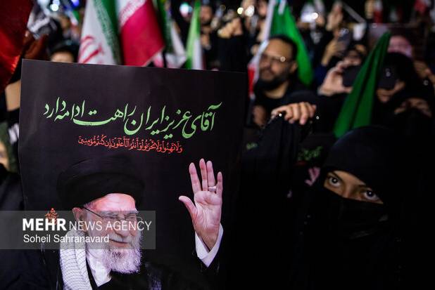 حماسه پرشور قرچکی ها در ششمین شب از سوگ رهبر شهید