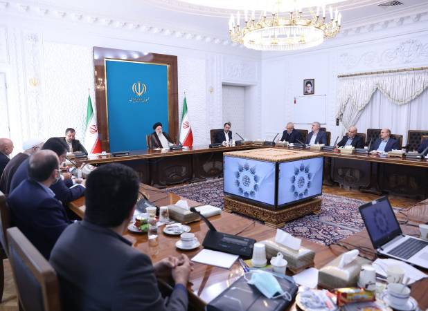 خروج اقتصاد از انحصار دلار را با جدیت دنبال کنید