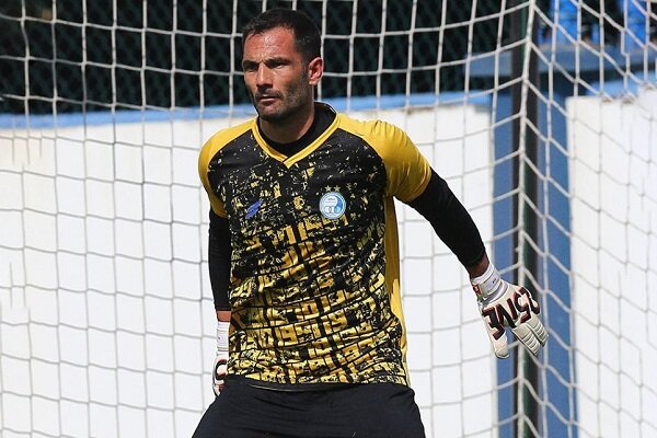 مرد اسپانیایی به دروازه استقلال باز می‌گردد