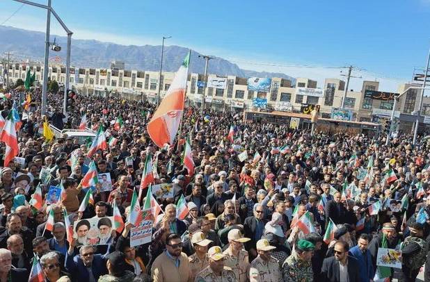 حماسه بهمن در بیرجند؛ خیابان‌ها غرق در لبیک به فرمان رهبری