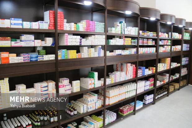 استمرار فعالیت مراکز ارائه‌دهنده خدمات دارویی در سراسر کشور
