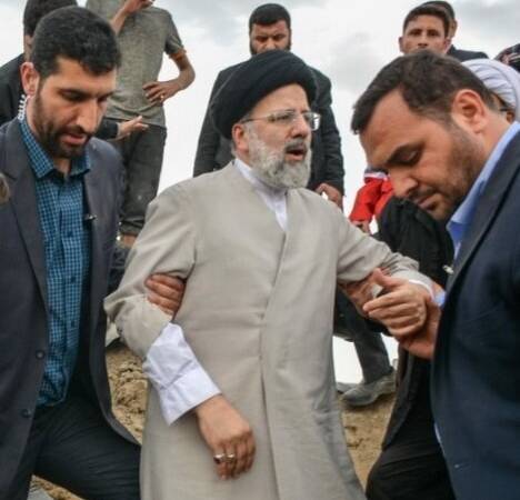 دو توصیه به رئیسی: یا استعفا دهید یا ...