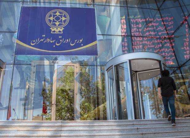 پاداش 910 میلیونی بورس به چه کسانی می‌رسد؟