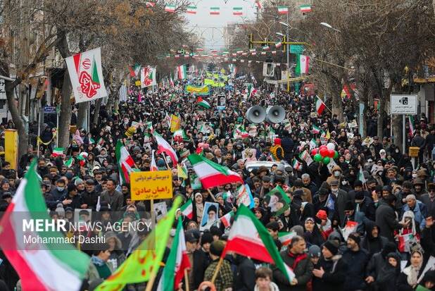 افزایش ۵۳ درصدی حضور مردم  در راهپیمایی ۲۲ بهمن نسبت به سال گذشته