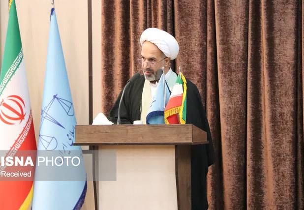 دانش‌آموز با آگاهی حقوقی، رفتار مسئولانه‌تری می‌تواند داشته باشد