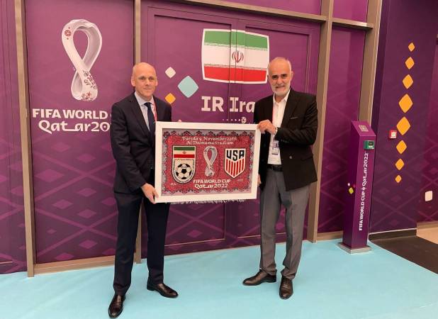 به کیهان و شریعتمداری بگویید این عکس را نبینند
