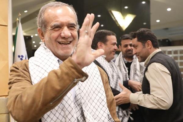 تصاویری از چفیه‌پوشی نمایندگان مجلس