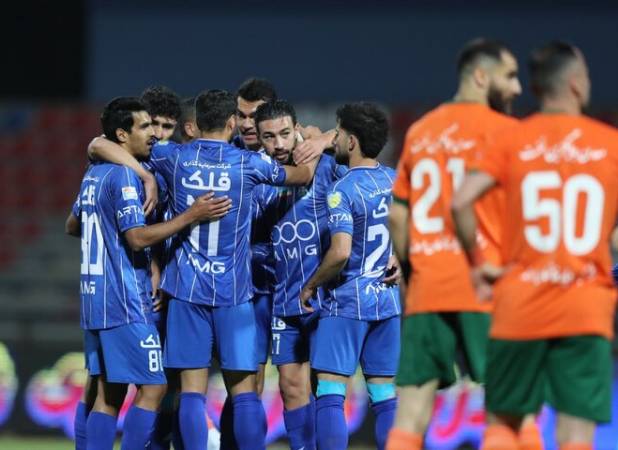 مربی ترکیه‌ای به استقلال نزدیک شد