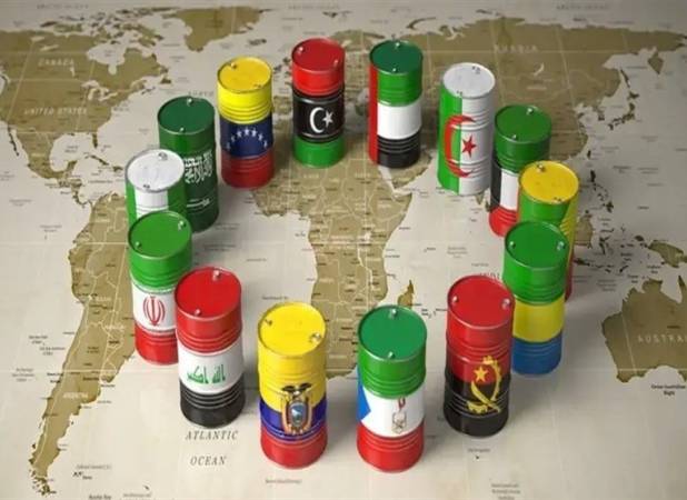 تمدید طرح کاهش تولید ائتلاف اوپک پلاس تا پایان ۲۰۲۵