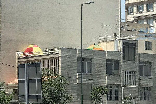 پدیده پشت‌بام خوابی این بار در مشهد!