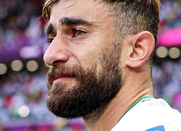 اشک‌های عجیب ملی‌پوش فوتبال بعد از پیروزی