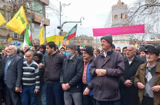 جشن انقلاب زیر نم نم وارش در مازندران