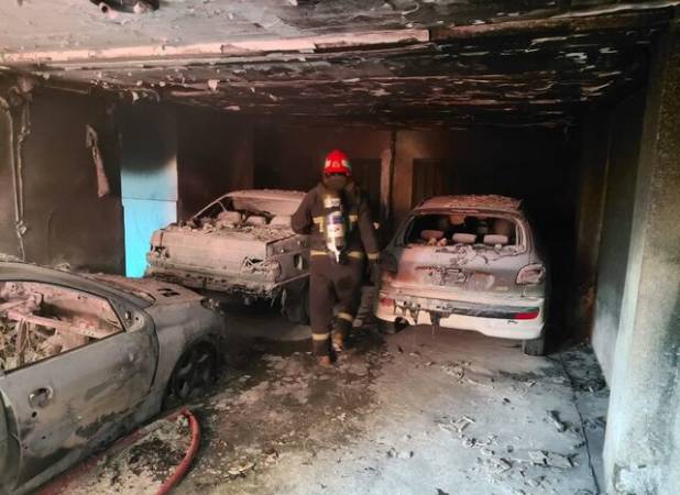 ۱۲ مصدوم در آتش‌سوزی‌ مجتمع مسکونی همدان