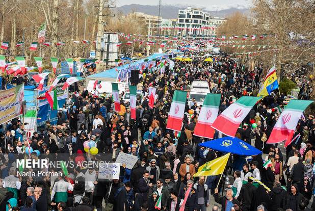 مردم کرج امروز فریاد عزت سر دادند