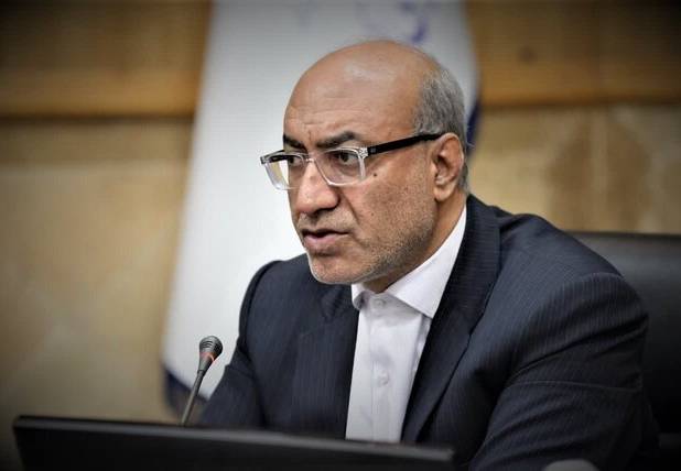 استاندار کرمانشاه: تکمیل قطار شهری و تقاطع آزادگان باید سرعت بگیرد