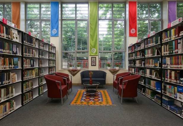 آغاز به‌روزرسانی منابع کتابخانه‌های عمومی فارس با طرح «سروش»