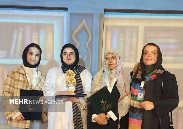 معلم و دانش آموز البرزی در جشنواره قصه گویی کشور برگزیده شدند